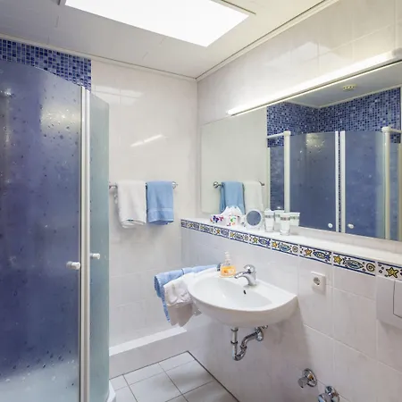 فندق Hotelpension Schroeder