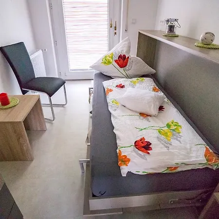 فندق Hotelpension Schroeder 3*