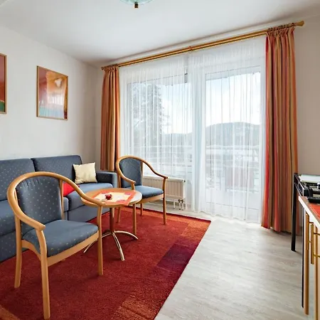فندق Hotelpension Schroeder 3*